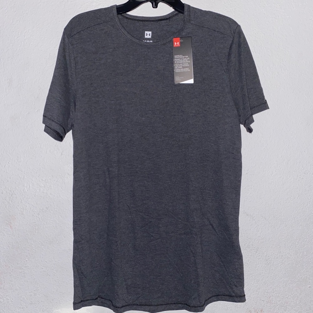 Under Armour Men’s T-Shirt size Large